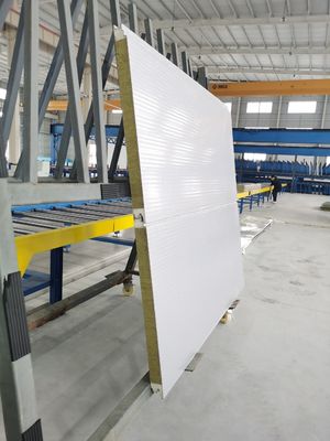 軽量で防水性のあるPUパネル壁 耐久性のある建築性能のために