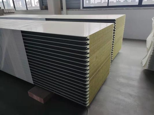 防腐 PUサンドイッチ壁パネル 50/75/100/150/200mm 厚さ 様々なオプション