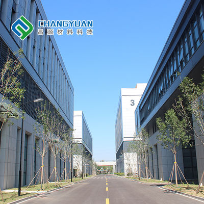 断熱外壁パネルの外側での建物の性能向上