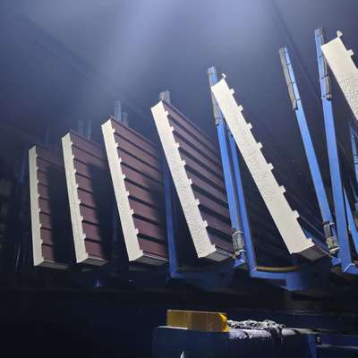 Al-Mg-Mn合金 グレートウォール屋根パネル 厚さ45/65/95mm 幅950mm、50年寿命