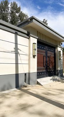 優れた断熱性とカスタマイズ可能な表面処理を備えたプレミアムAl-Mg-Mn合金長城屋根パネル