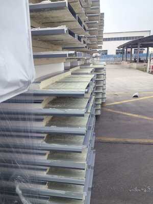 高潔度環境のためのカスタマイズ可能な厚さを持つ防火および防水クリーンルームサンドイッチパネル