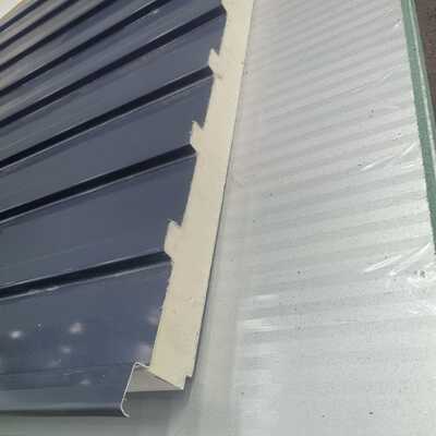 Thermal Conductivity Less Than 0.02 W/mK Corrosion Resistant Lightweight PIR Roof Panels for Cold Room Applications